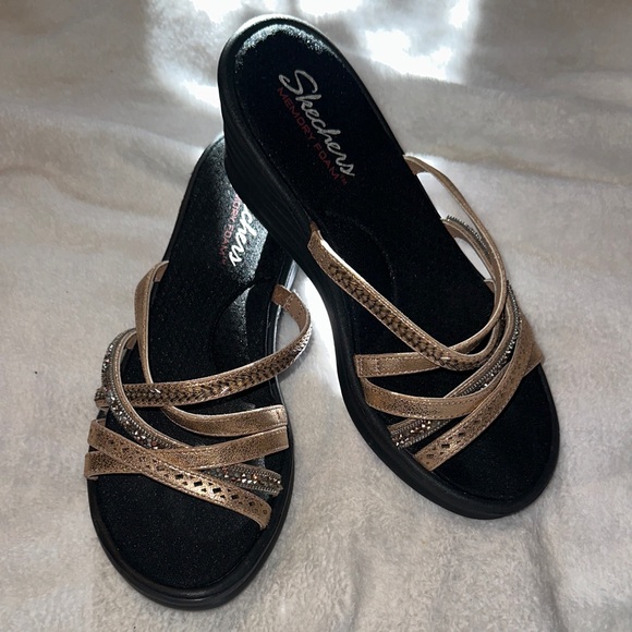 Skechers Women's Metallic Strappy Sandals - Picture 2 of 6
